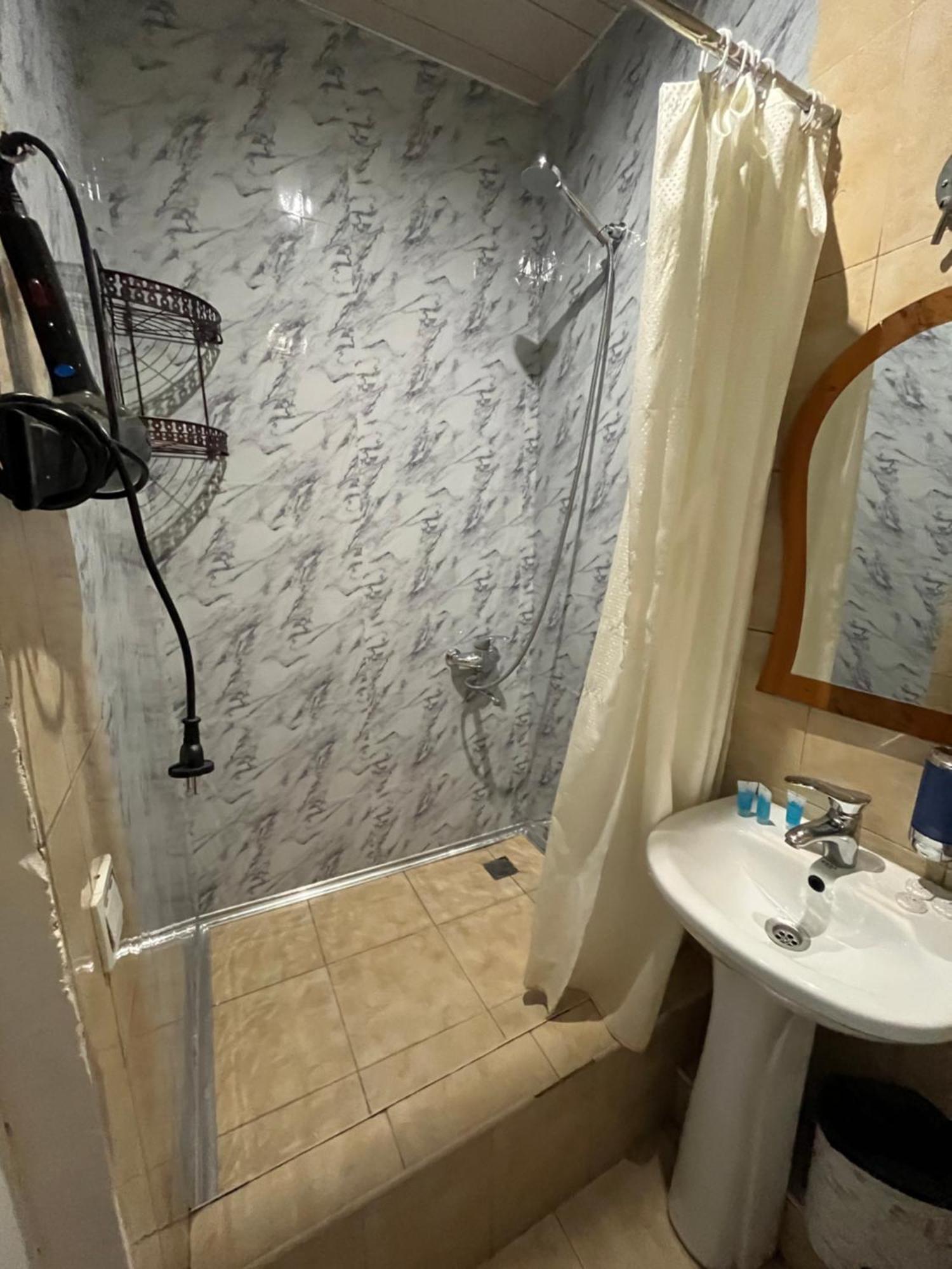 Hotel G&G Tbiliszi Kültér fotó